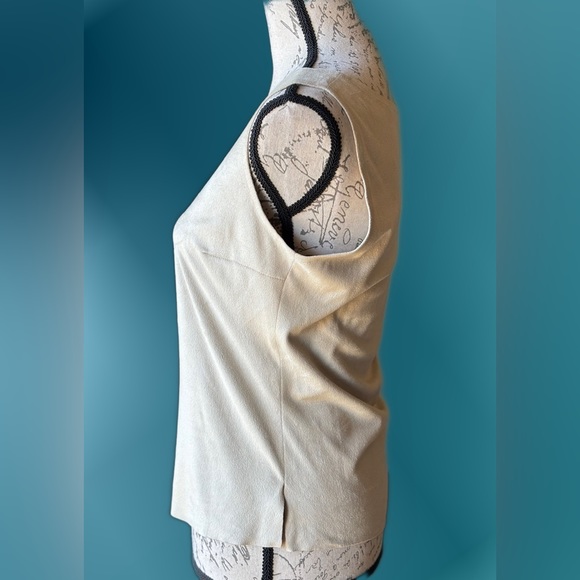 Sharagano Paris Suede-look V-Neck Sleeveless Top (S) Like New, never worn - Picture 6 of 10